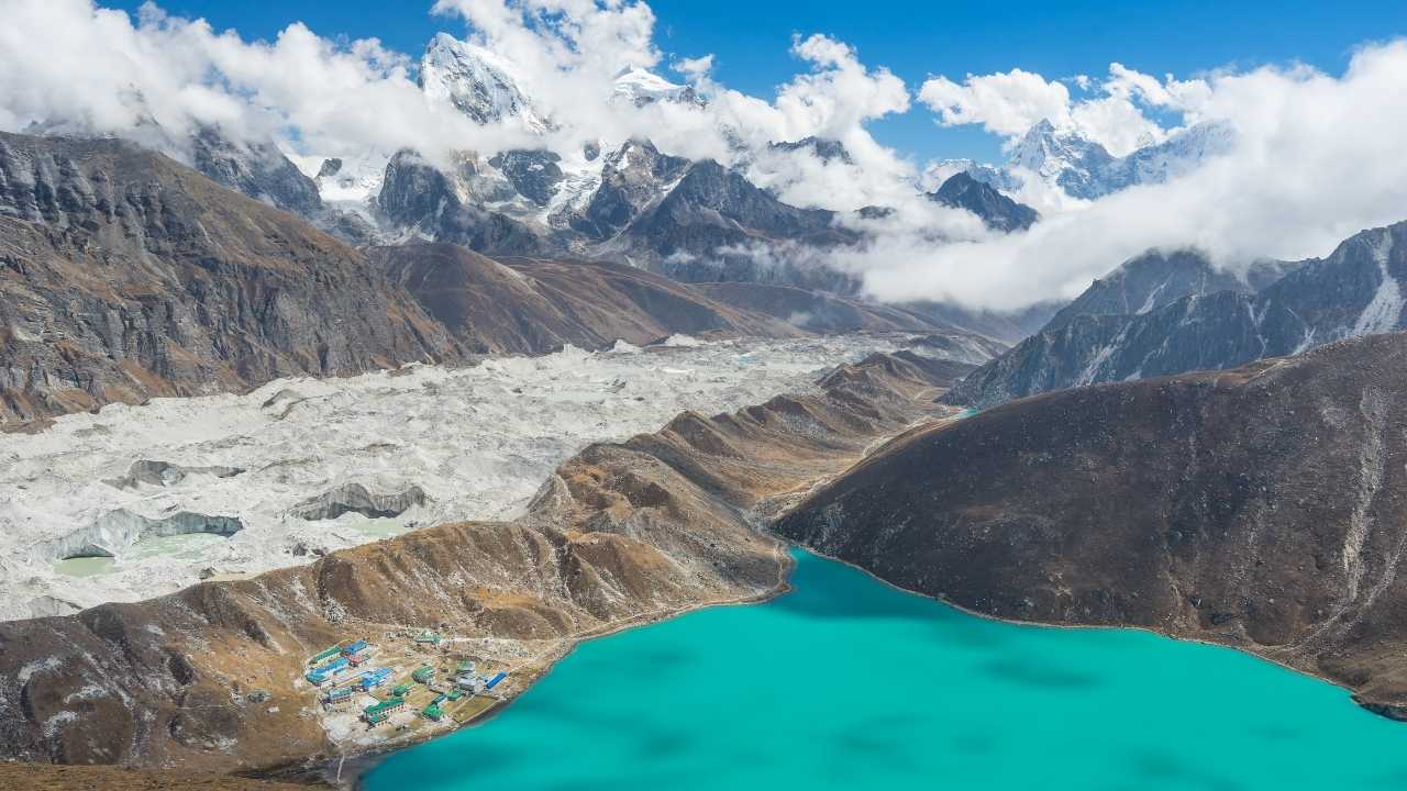 Gokyo Lakes Trek | 13 Days, Cost Itinerary and Best Time