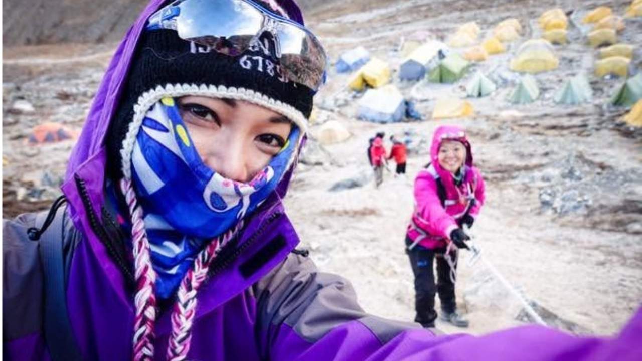 Island Peak Base Camp - 5,100 m