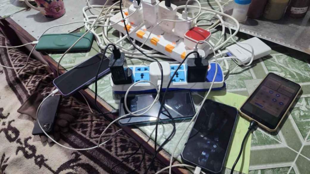 Annapurna Base Camp Trek: Wi-Fi, Electricity and Phone Signal