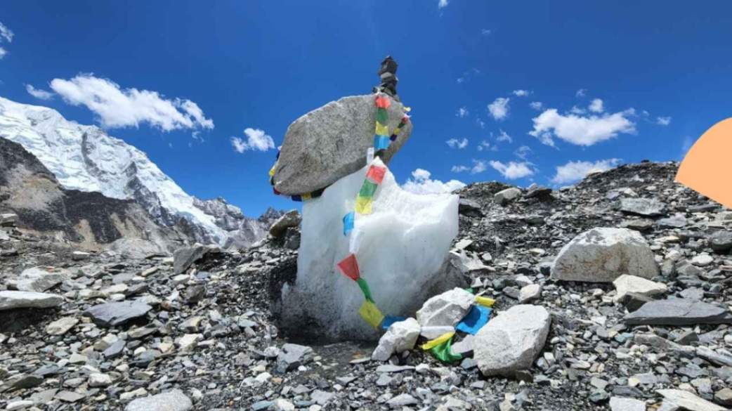 SOLO TREKKING IN THE EVEREST REGION